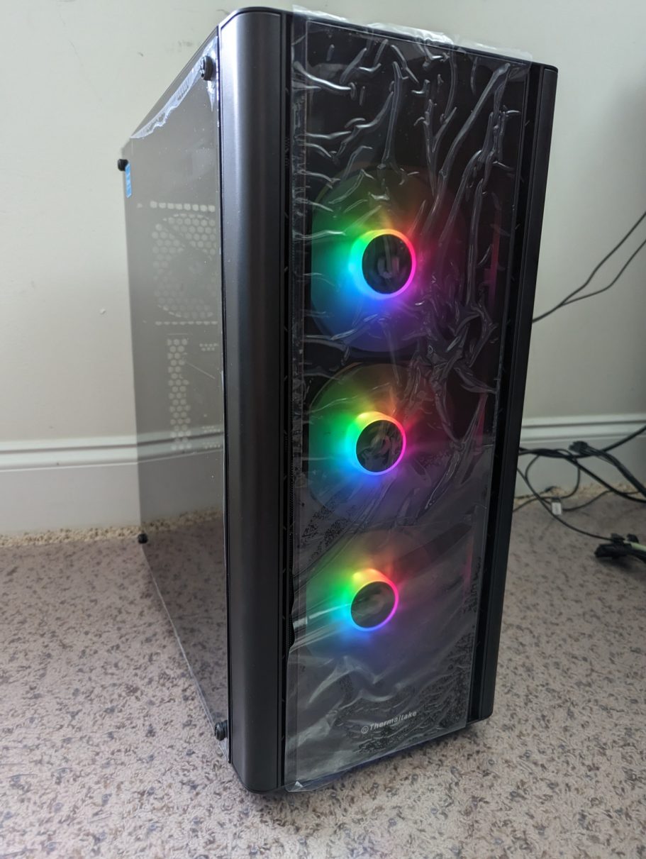 Thermaltake V250 computer case